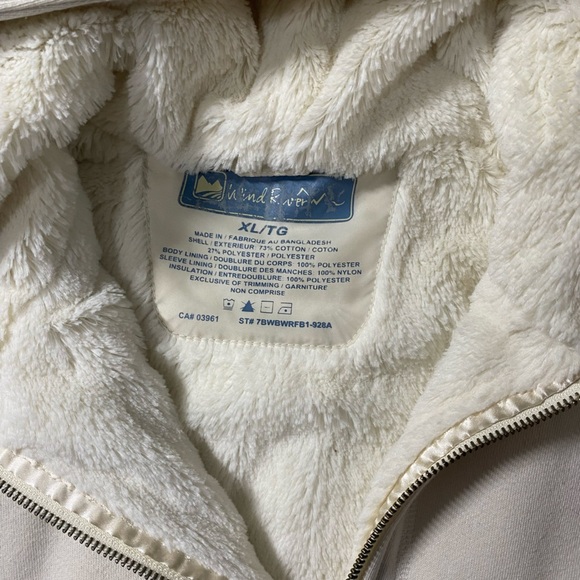 Wind River Shearling Jacket - Picture 4 of 8